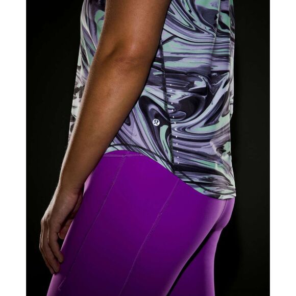 Lululemon High-Neck Running & Training T-Shirt Paint Glide Warp Size 4 NWT - Picture 5 of 5